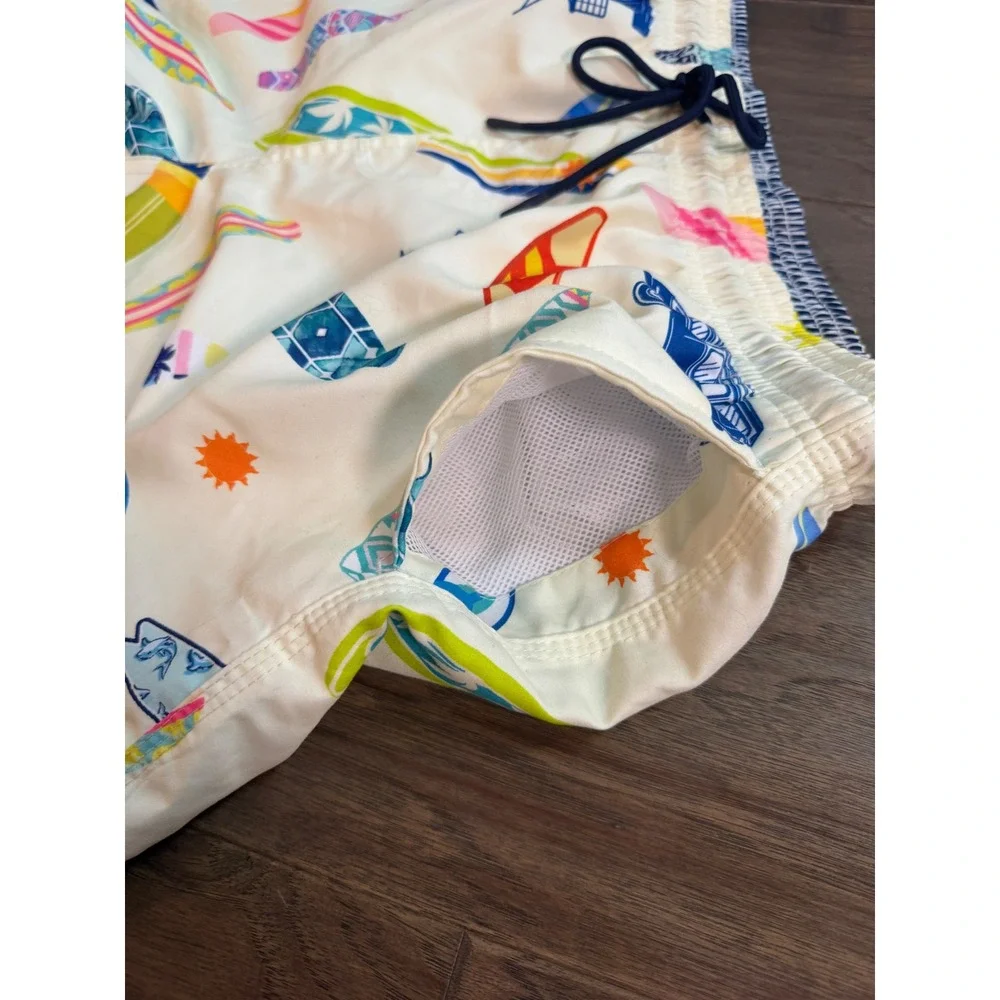 Island Planet Mens Swim Trunks XXL White Surfboard Print Mesh Lined Board Shorts
